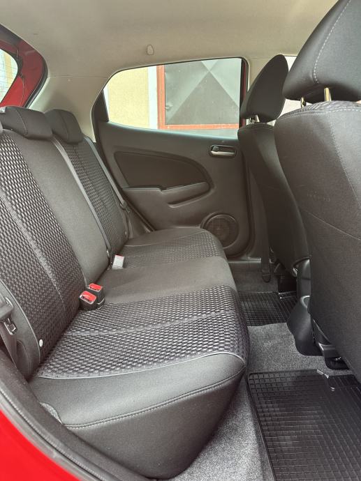 Mazda 2 1,3 i * NAVI * GARANCIJA 12 MJESECI *, fotografija 12
