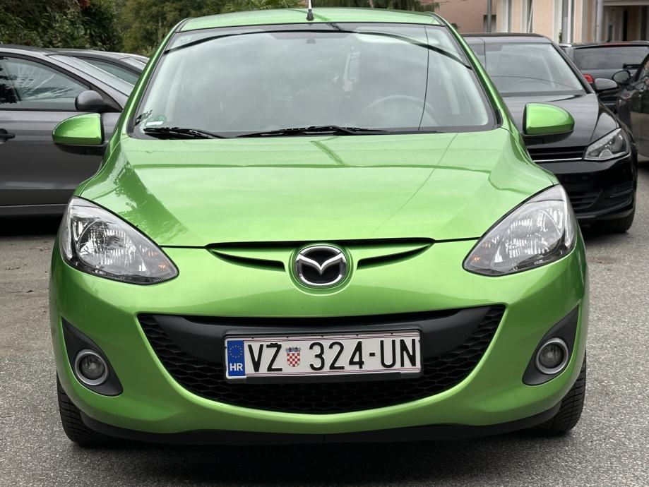 Mazda 2 1,3 i TE, fotografija 2