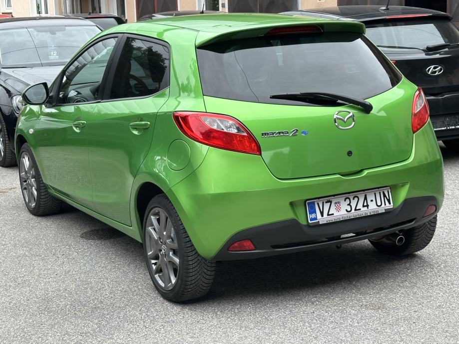 Mazda 2 1,3 i TE, fotografija 6