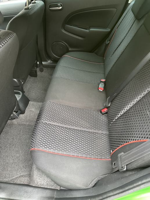 Mazda 2 1,3 i TE, fotografija 11