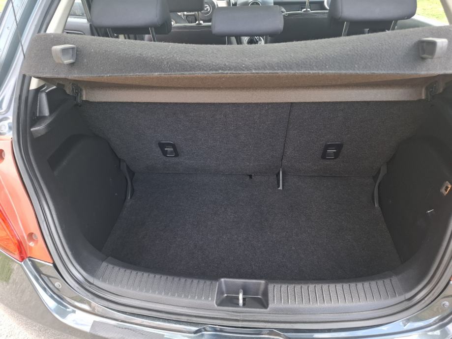Mazda 2 1.4 Diesel 2009g.reg.1 god, fotografija 19