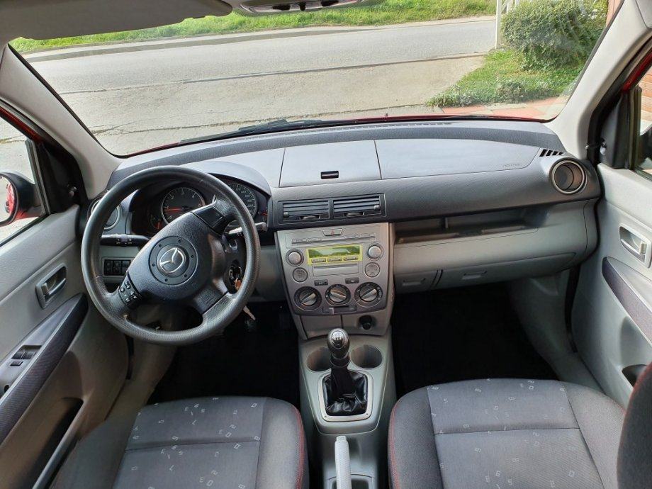 Mazda 2 1,4 DIESEL, 2003 god.