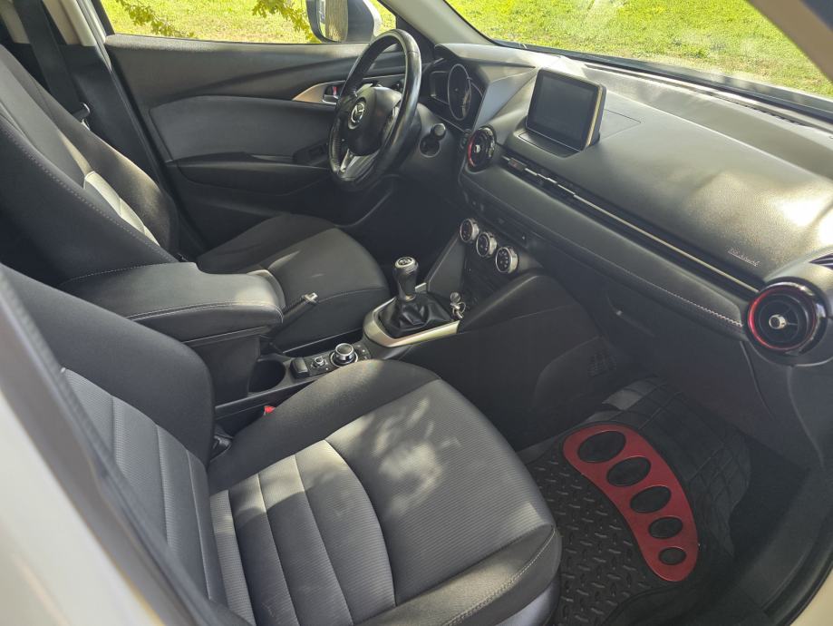 Mazda CX-3, fotografija 12