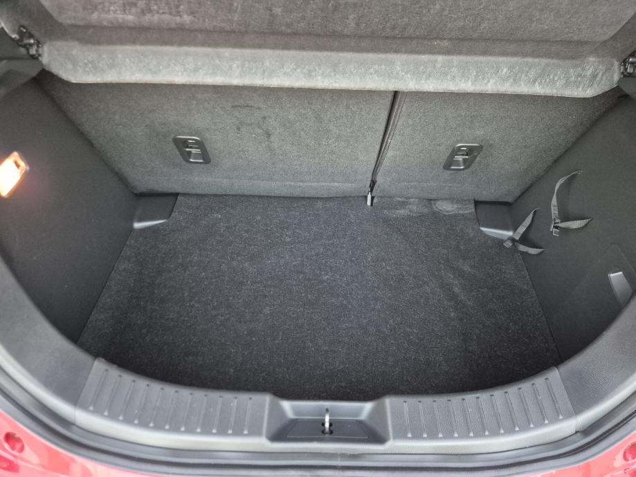 Mazda 2 REVOLUTION 66200km,Led farovi, fotografija 10
