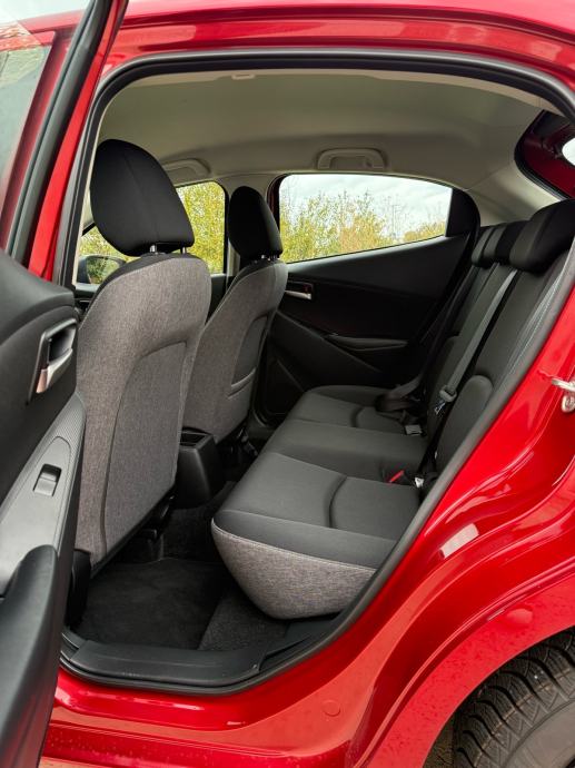 Mazda 2, fotografija 10