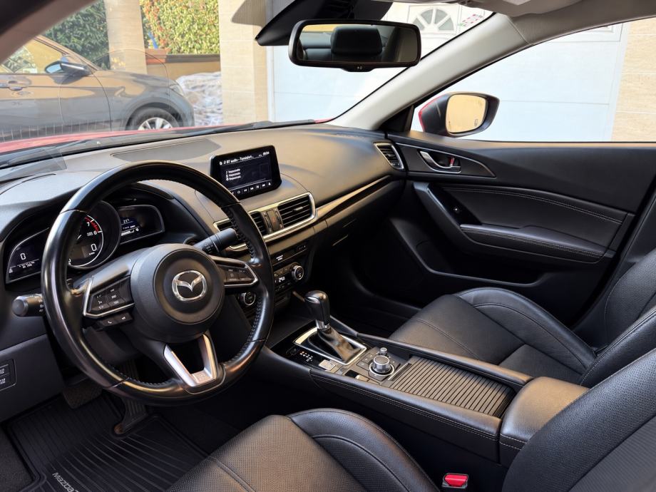 Mazda 3 1.5 skyactiv, automatik, full oprema, redovan servis, Zagreb, fotografija 5