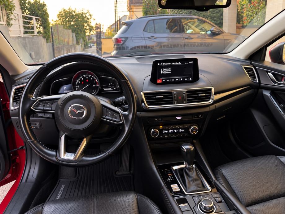 Mazda 3 1.5 skyactiv, automatik, full oprema, redovan servis, Zagreb, fotografija 6