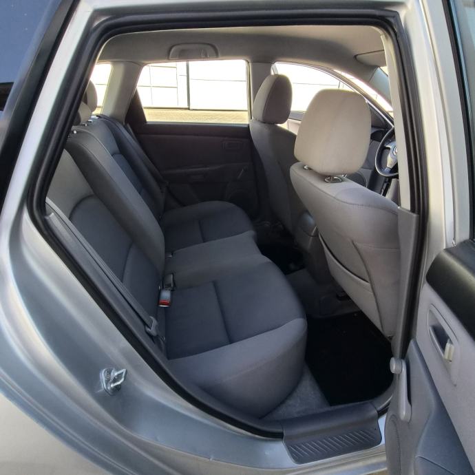 Mazda 3 1,6 benzinac ● HR auto, fotografija 13