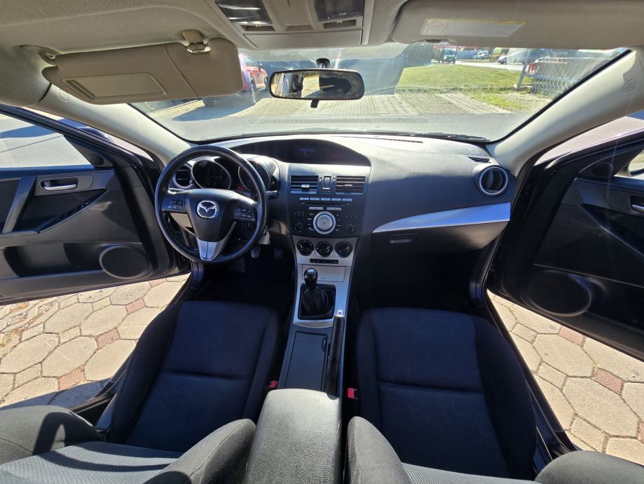 Mazda 3 1.6 diesel 85 kw 2011 god .može kupnja na kreditne kartice, fotografija 18