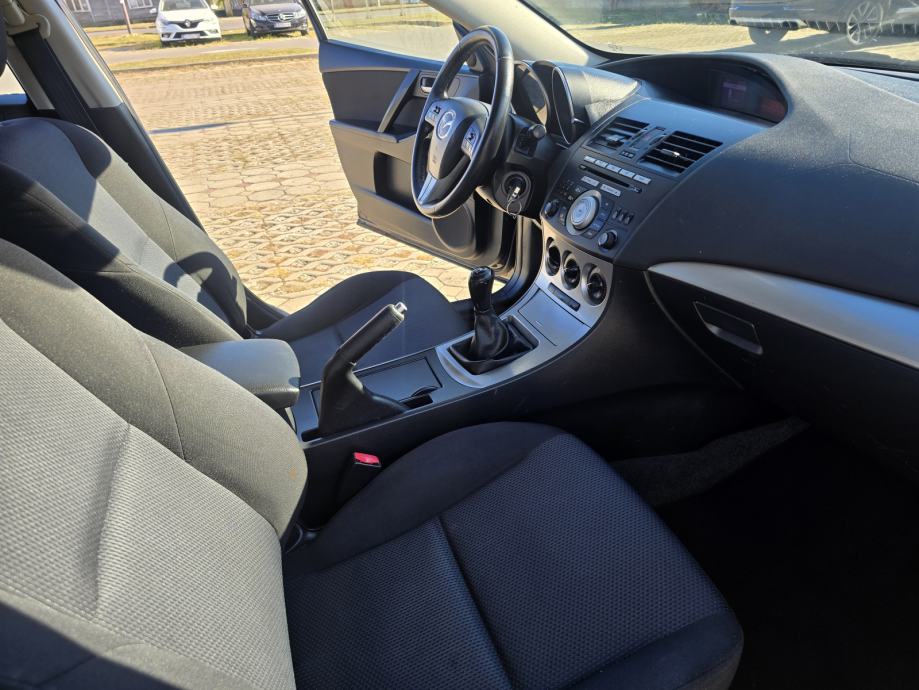 Mazda 3 1.6 diesel 85 kw 2011 god .može kupnja na kreditne kartice, fotografija 16