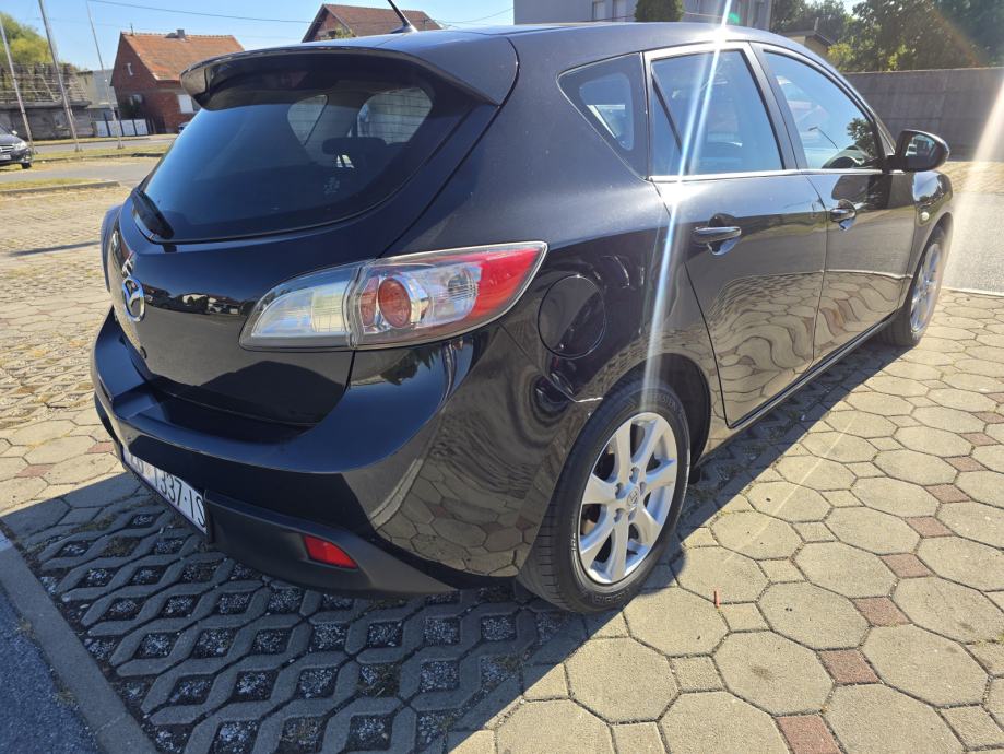 Mazda 3 1.6 diesel 85 kw 2011 god .može kupnja na kreditne kartice, fotografija 10