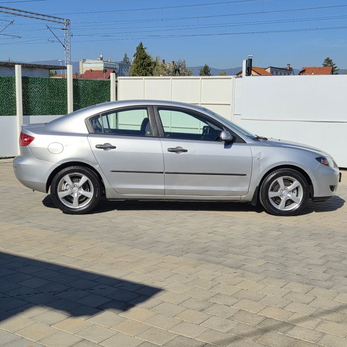 Mazda 3 1,6 i TX ● 124.ooo km ● HR auto ● 1. Vlasnik, fotografija 2