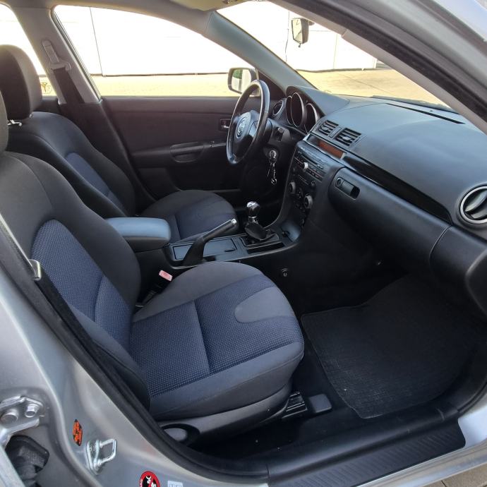 Mazda 3 1,6 i TX ● 124.ooo km ● HR auto ● 1. Vlasnik, fotografija 10