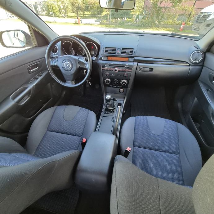 Mazda 3 1,6 i TX ● 124.ooo km ● HR auto ● 1. Vlasnik, fotografija 9