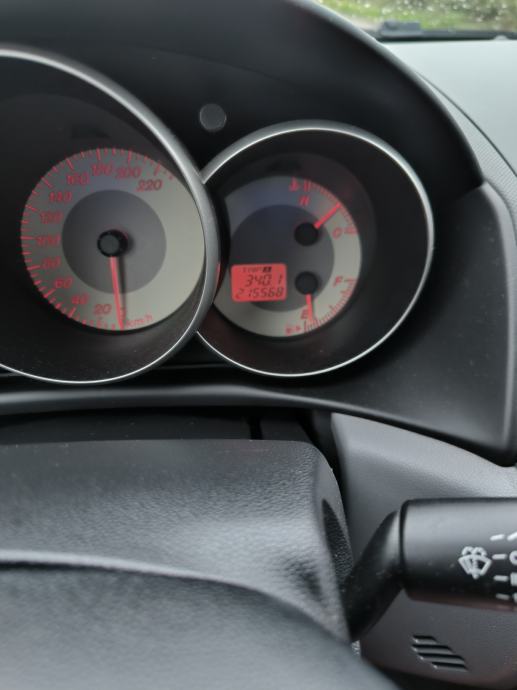 Mazda 3 1.6diesel,odlična, fotografija 11