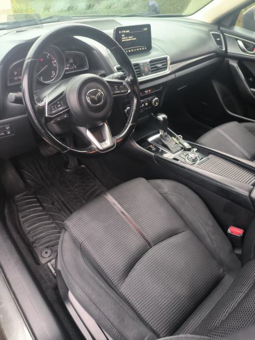 Mazda 3 2.2 automatik, fotografija 3