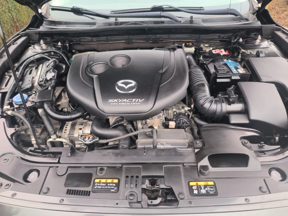 Mazda 3 2.2 automatik, fotografija 5
