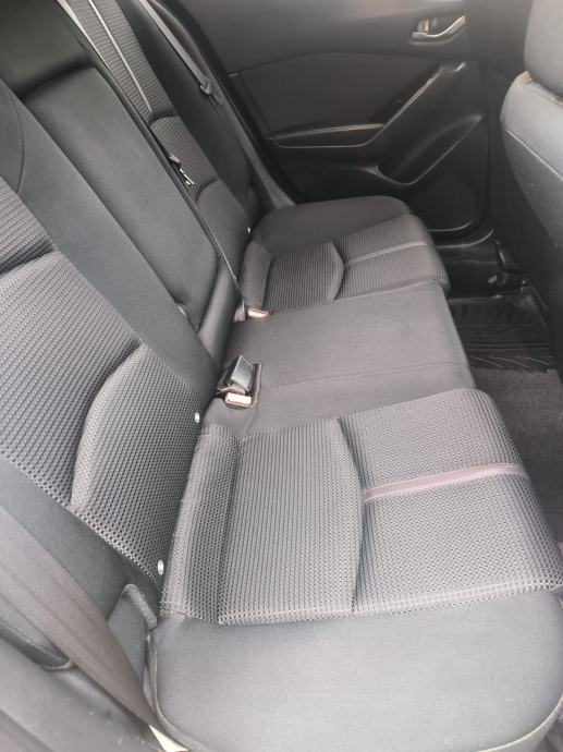 Mazda 3 2.2 automatik, fotografija 6