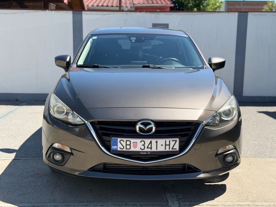 Mazda 3 2.2 SkyActive Disel, fotografija 3