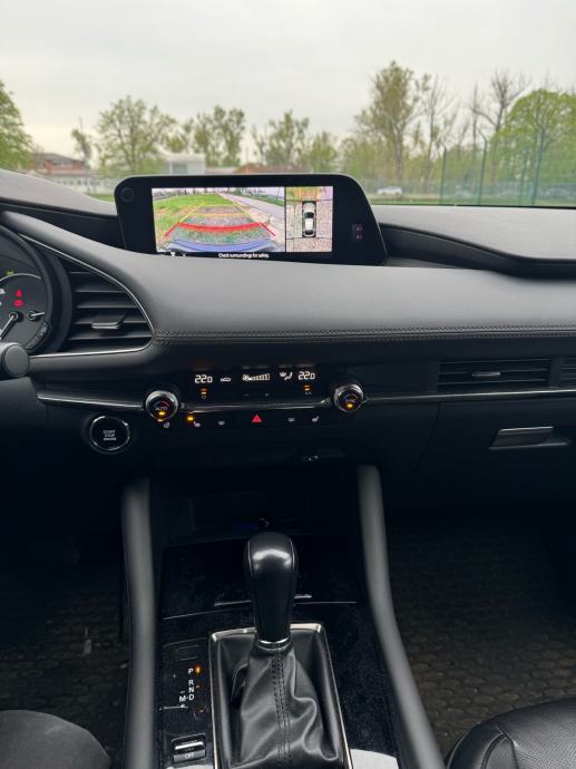 Mazda 3 2.0 G122 Automatik | Bose | 360° | HUD | LED, fotografija 6