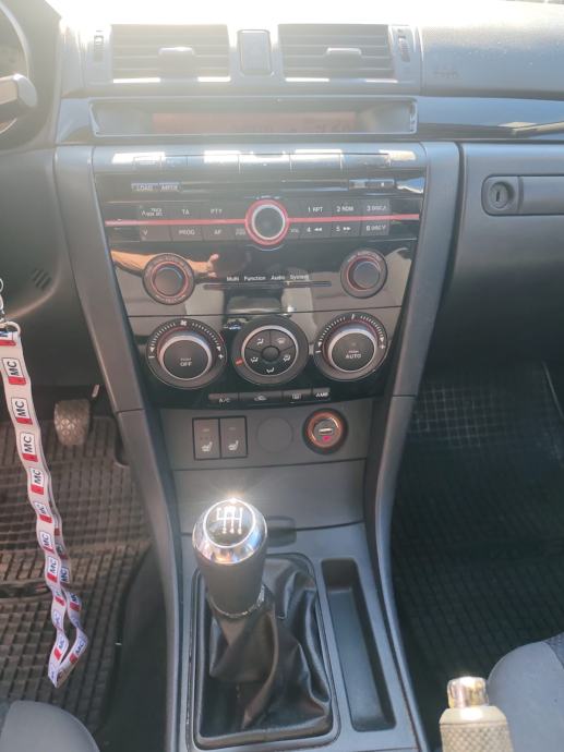 Mazda 3 CD110 TE HR AUTO PRVI VLASNIK SERVISNA+SERVIS LJETNE I ZIMSKE, fotografija 12