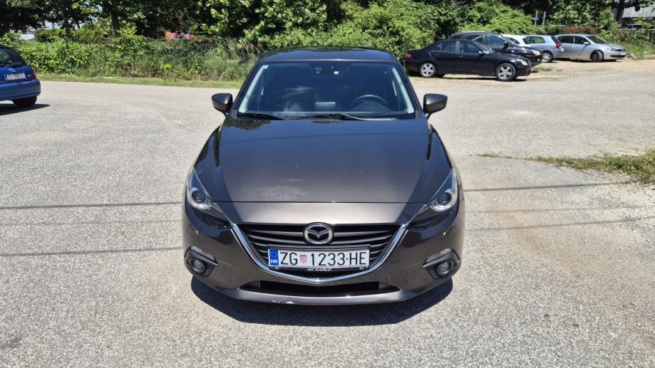 Mazda 3 Cd150 hatchback, fotografija 2