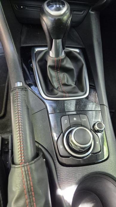 Mazda 3 Cd150 hatchback, fotografija 10