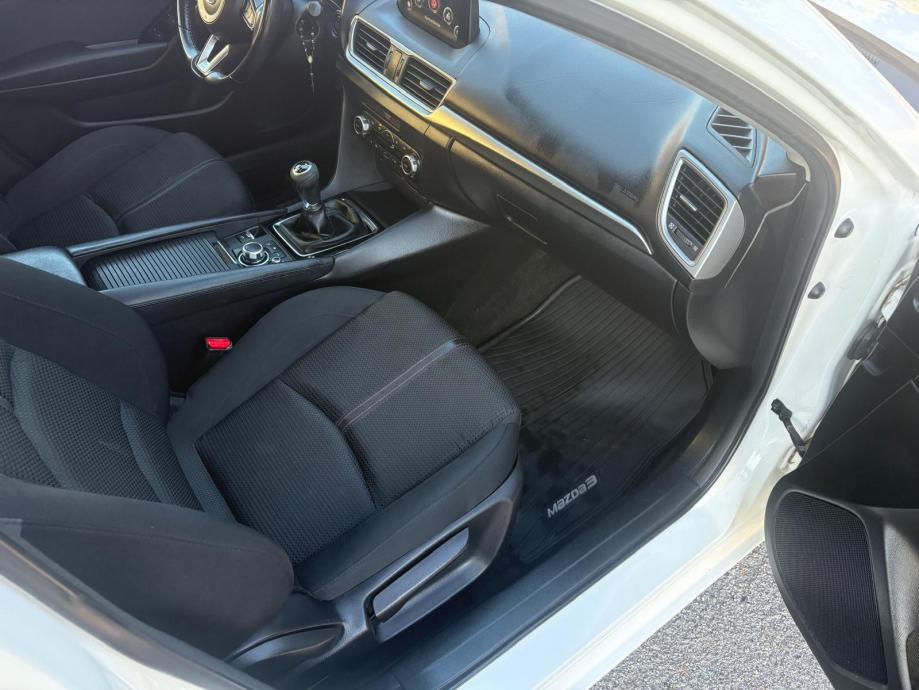 Mazda 3 G120, fotografija 15