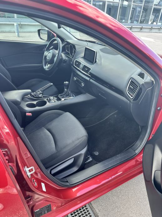 Mazda 3 Sport 1.5 Skyactiv-D, 144000km, u odličnom stanju, fotografija 6