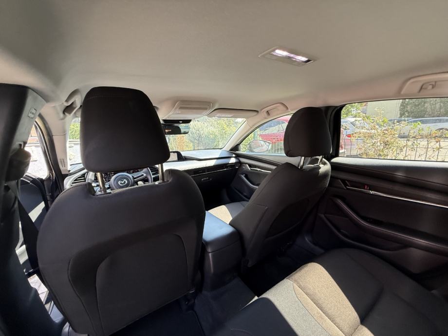 Mazda 3 X186 sedan automatik, prvi vlasnik, Bose audio, fotografija 11
