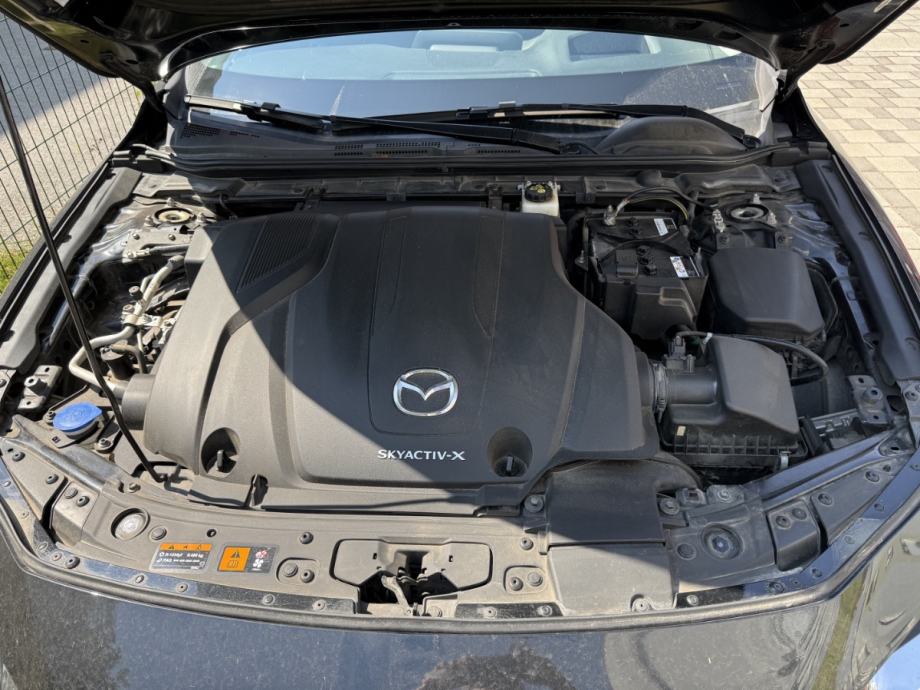 Mazda 3 X186 sedan automatik, prvi vlasnik, Bose audio, fotografija 12