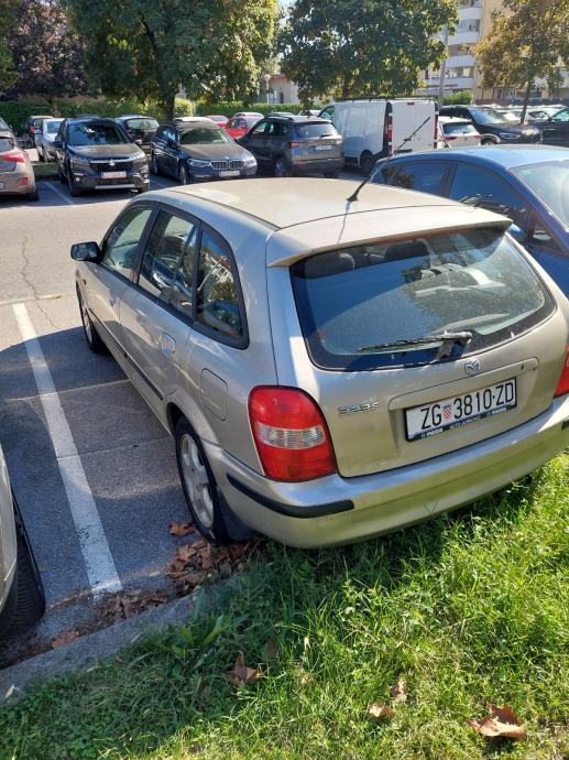 Mazda 323 F 1,5 i, fotografija 2