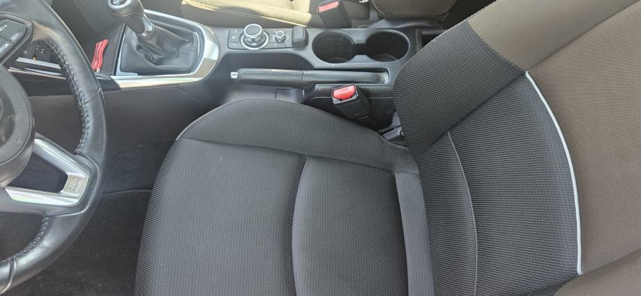 Mazda 2 G90 CHALLENGE, fotografija 19