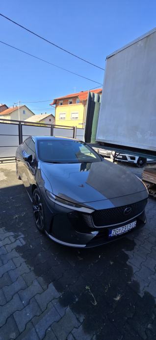 Mazda 6e TAKUMI 258 KS,NOVI AUTO,BATERIJA LFP 68,8 kWh,U SUSTAVU PDV-A, pogled izvana - slika 5