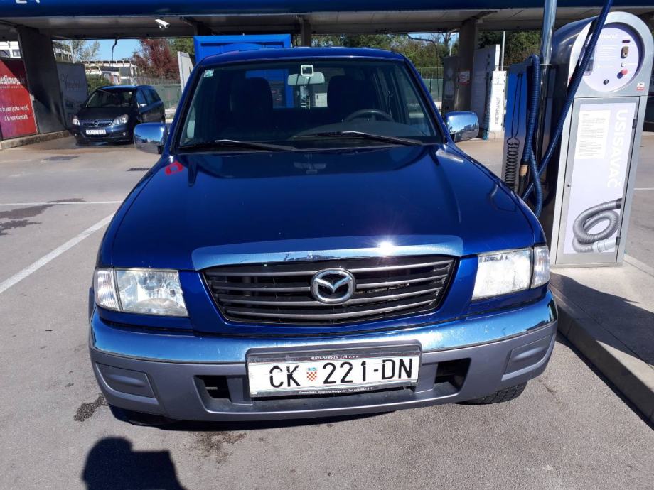 Мазда б 2500