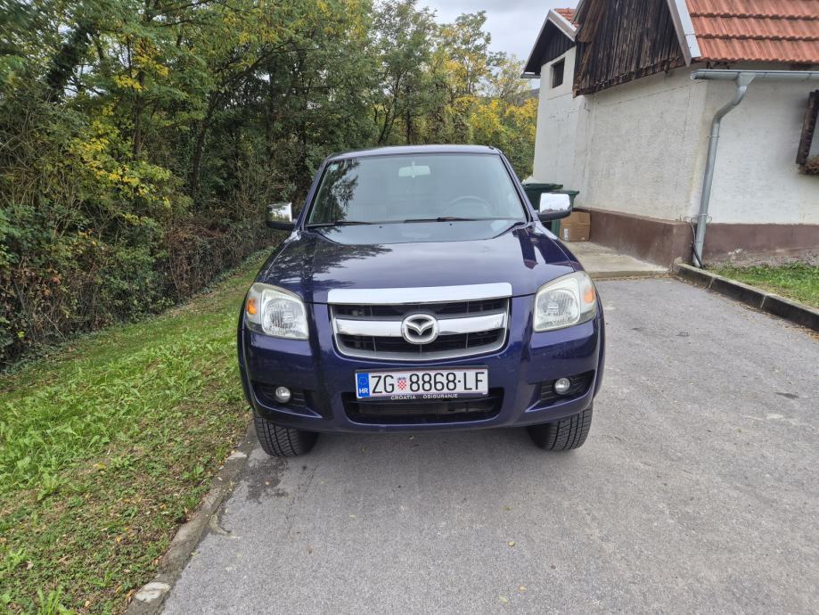 Mazda BT-50. Registrirana godinu dana, fotografija 7