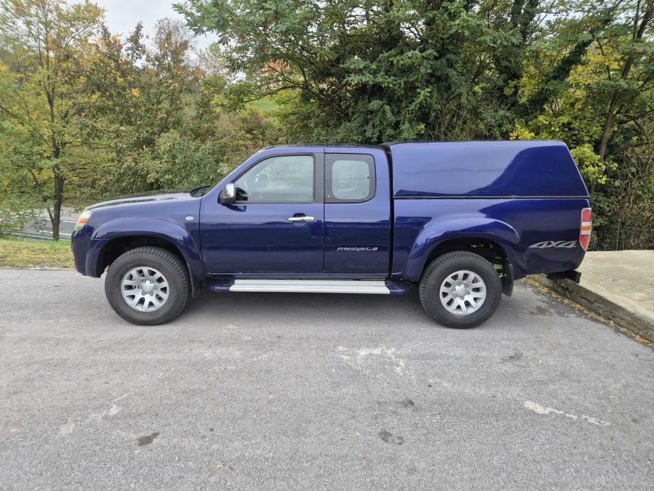 Mazda BT-50. Registrirana godinu dana, fotografija 3