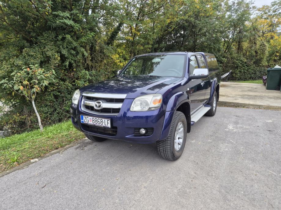 Mazda BT-50. Registrirana godinu dana, fotografija 8