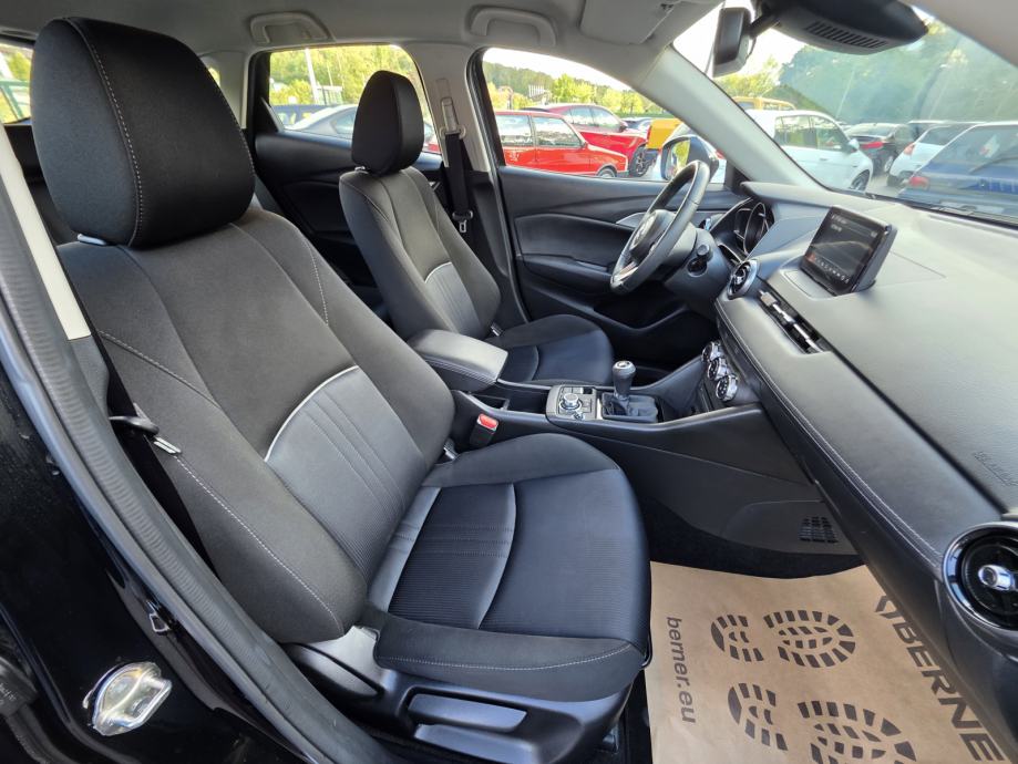 Mazda CX-3 1.8, fotografija 8