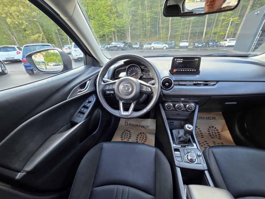 Mazda CX-3 1.8, fotografija 6
