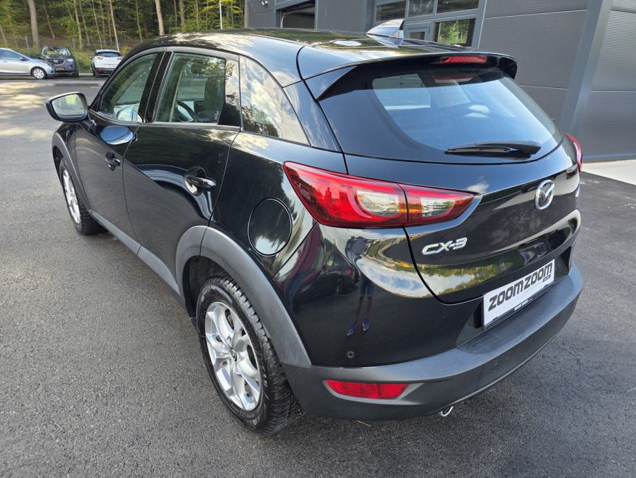 Mazda CX-3 1.8, fotografija 3