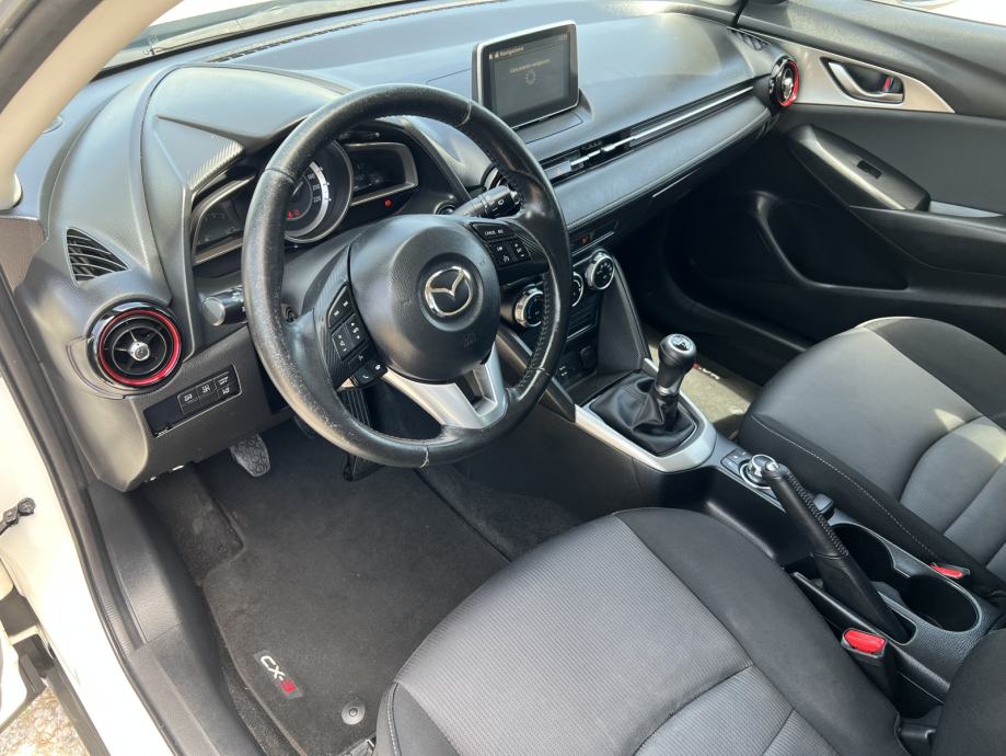 Mazda CX-3 CD105 Challenge, fotografija 14