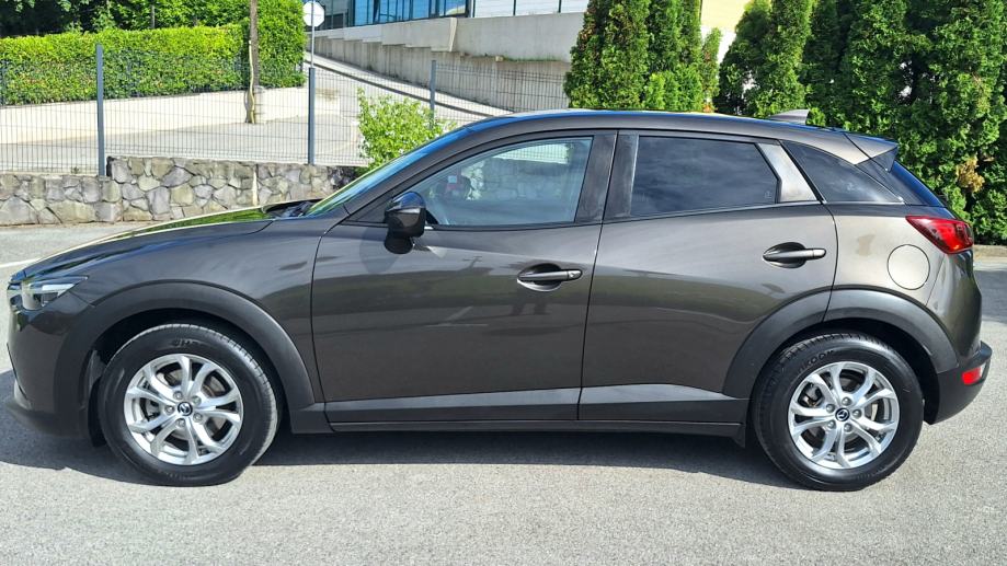 Mazda CX-3 CD105 * SERVISNA KNJIGA - NAVI - KLIMA *, fotografija 9