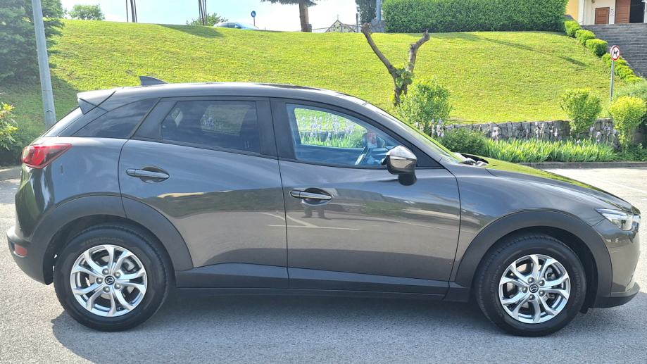 Mazda CX-3 CD105 * SERVISNA KNJIGA - NAVI - KLIMA *, fotografija 12