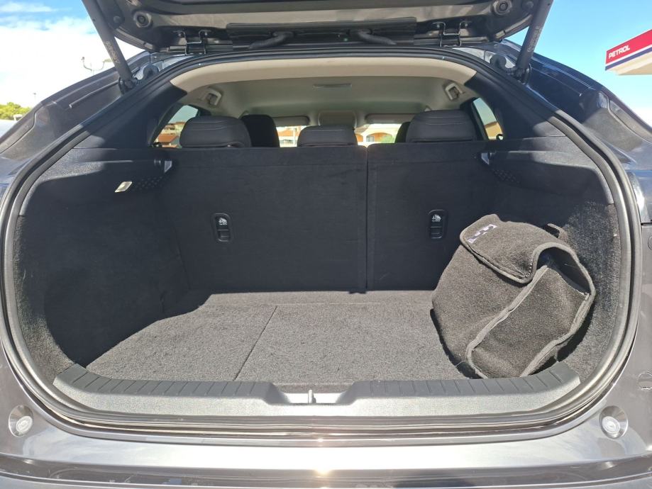 Mazda CX-30 G122 PLUS SO/ST, fotografija 11