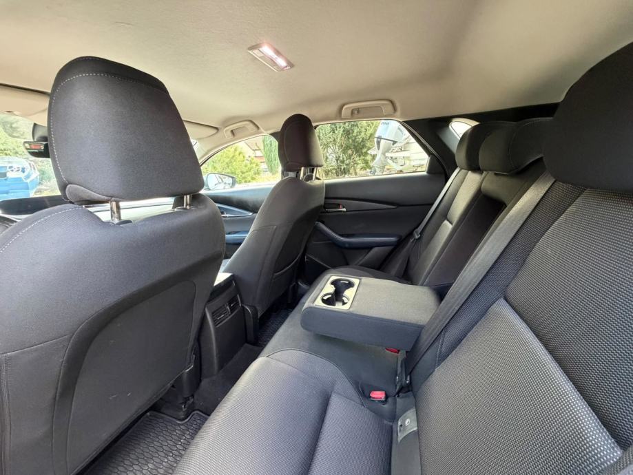 Mazda CX-30 G122, fotografija 18