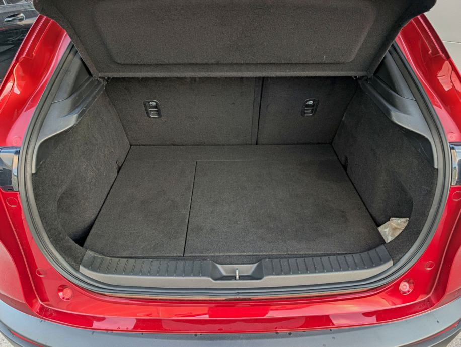 Mazda CX-30 X180 GT, fotografija 14