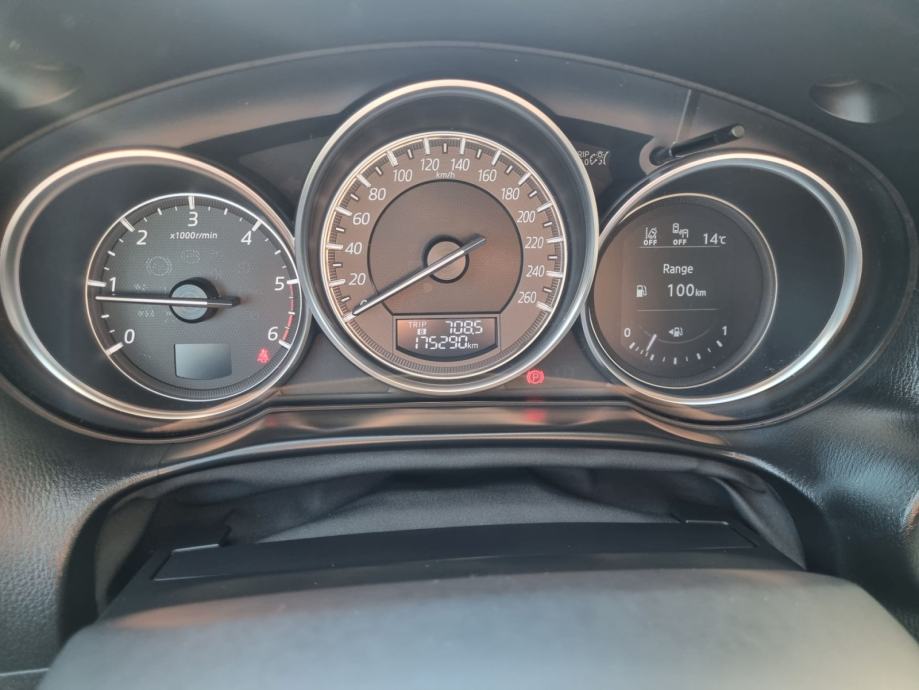 Mazda CX-5 2.2 CD150 AWD - SLOVENSKI + 2. LAST. + VSI SERVISI, fotografija 12