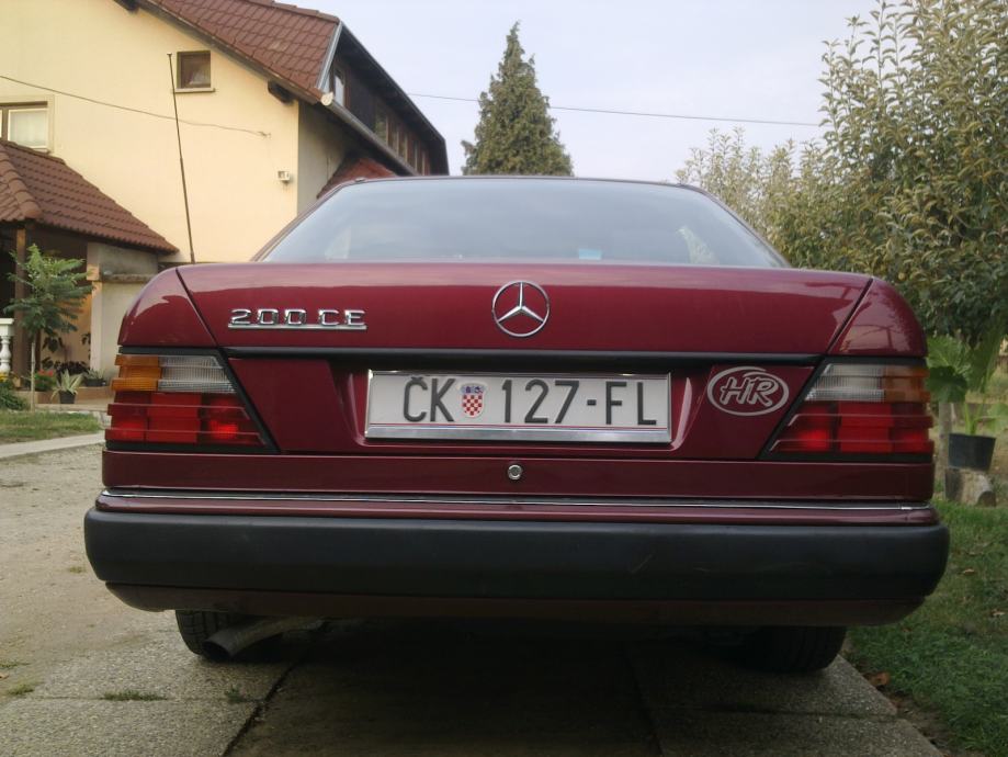 Mercedes Benz  200 CE