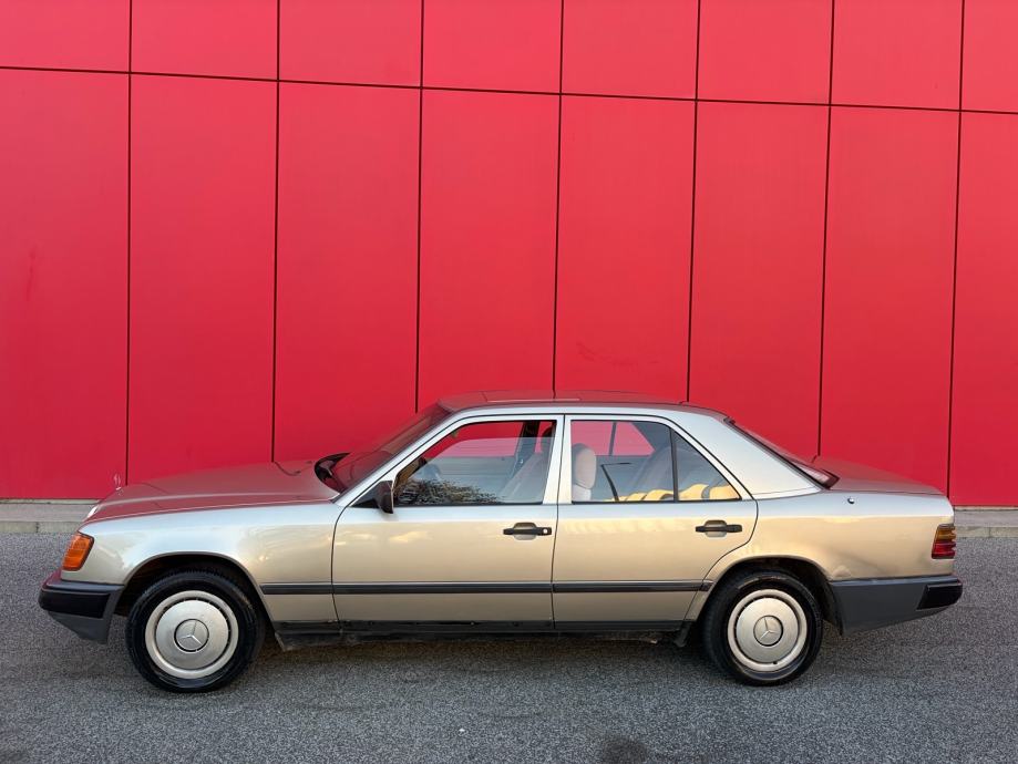 MERCEDES 124 200 D ŠIBER SERVO RADIO ZA VOZIT ODLIČAN!!!!, fotografija 5